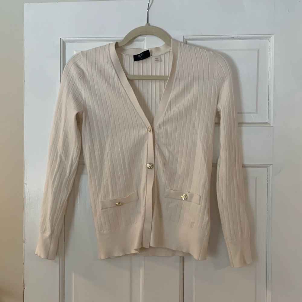Tahari sweater